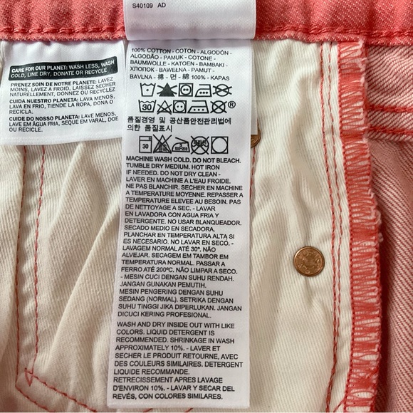 Levi’s 501 Mid-Rise Denim Shorts in Coral Size 28 NWOT - Picture 7 of 8